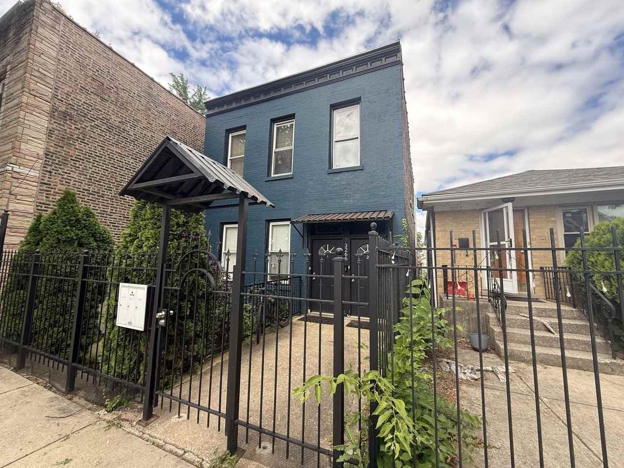 3266 S Bell Ave - Photo 3 of 22