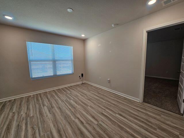 327 Flounder St - Photo 7 of 26