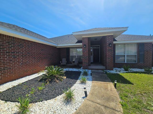 2287 Heritage Cir - Photo 2 of 32