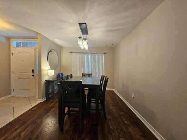 2287 Heritage Cir - Photo 5 of 32