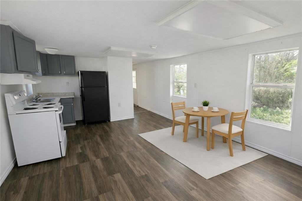122 Stephen Ballay Ln - Photo 2 of 8