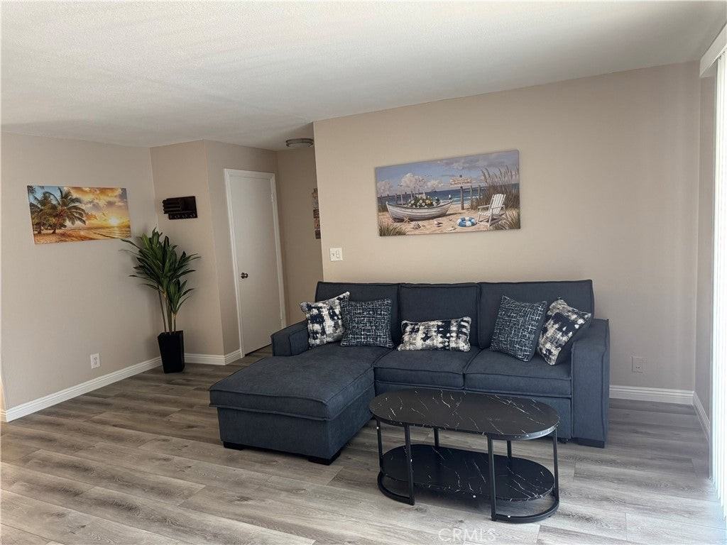 11138 Aqua Vista St - Photo 5 of 20