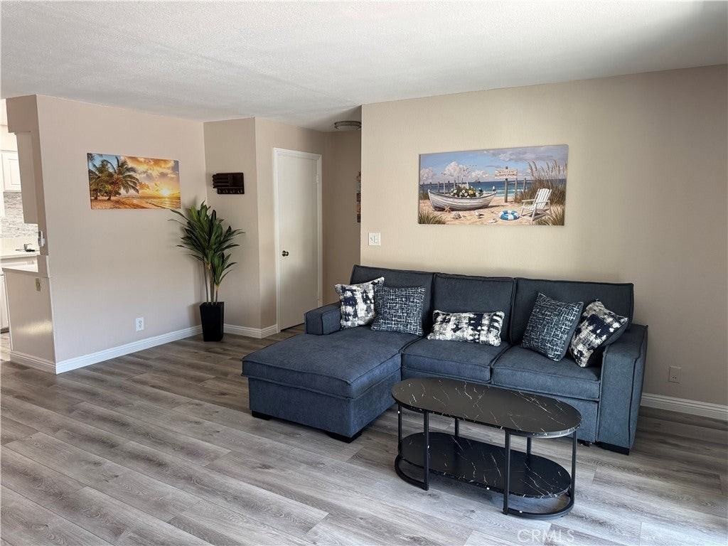 11138 Aqua Vista St - Photo 7 of 20