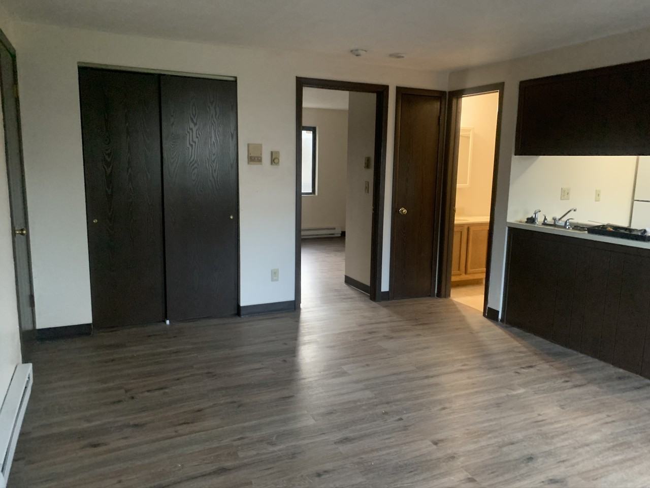 207 S Loder Ave #B6 - Photo 3 of 13