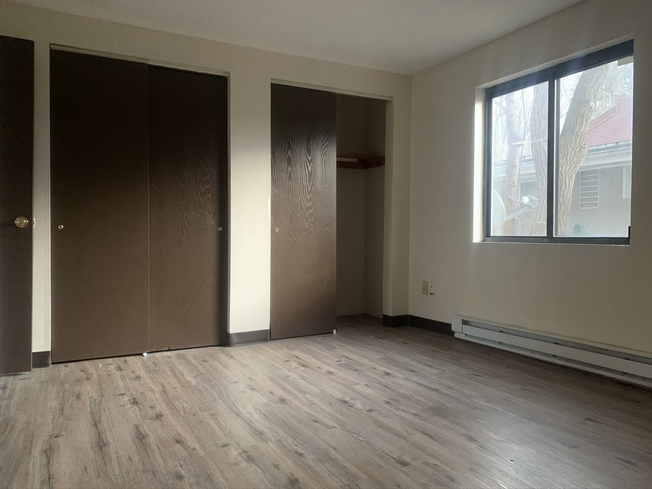 207 S Loder Ave #B6 - Photo 4 of 13