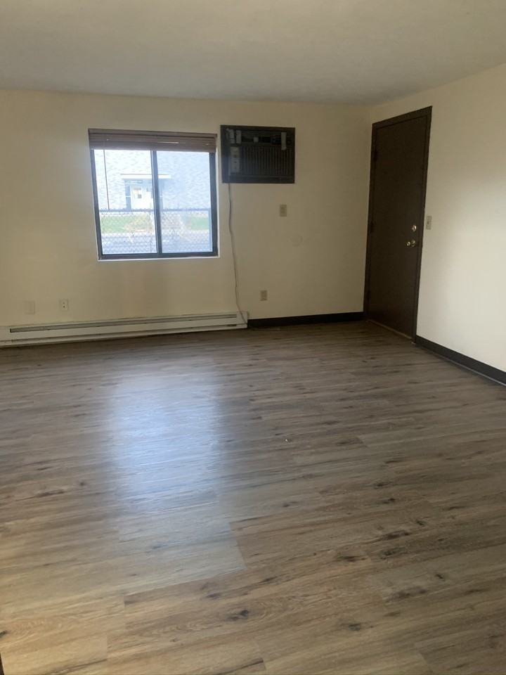207 S Loder Ave #B6 - Photo 5 of 13