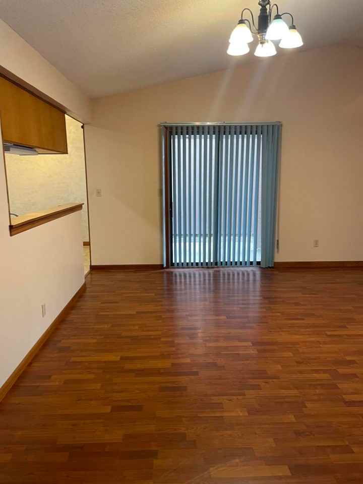 1018 Alderwood Way - Photo 3 of 14