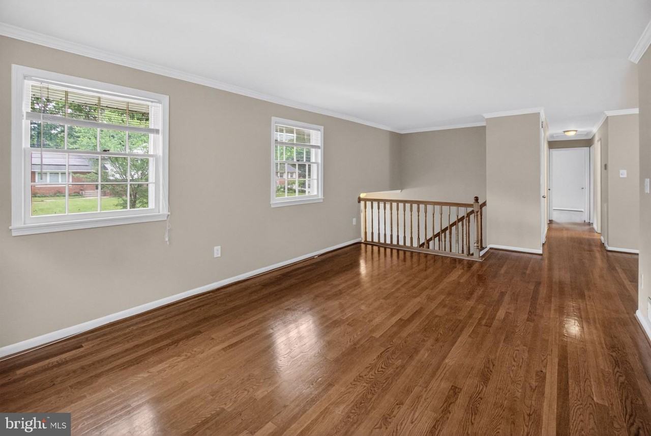13008 Bellevue St - Photo 4 of 23