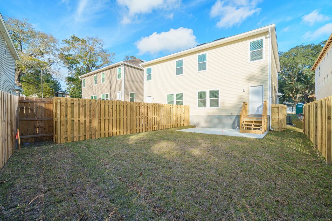 315 Allen St - Photo 6 of 47