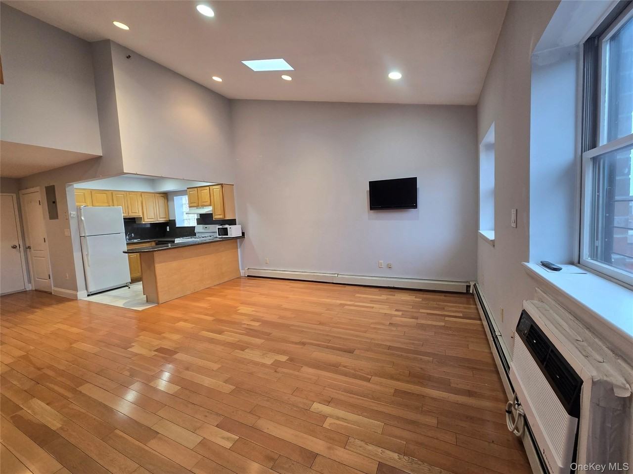 8371 116th St ##7c - Photo 2 of 24