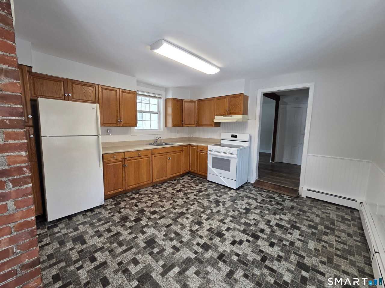 1894 Elm St - Photo 3 of 11