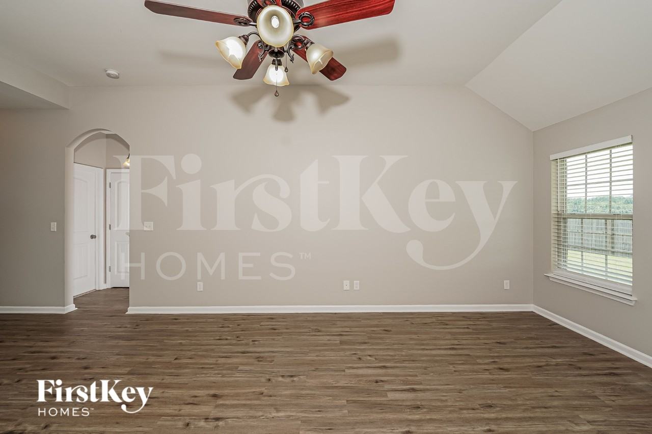 920 Alise Cir - Photo 5 of 19