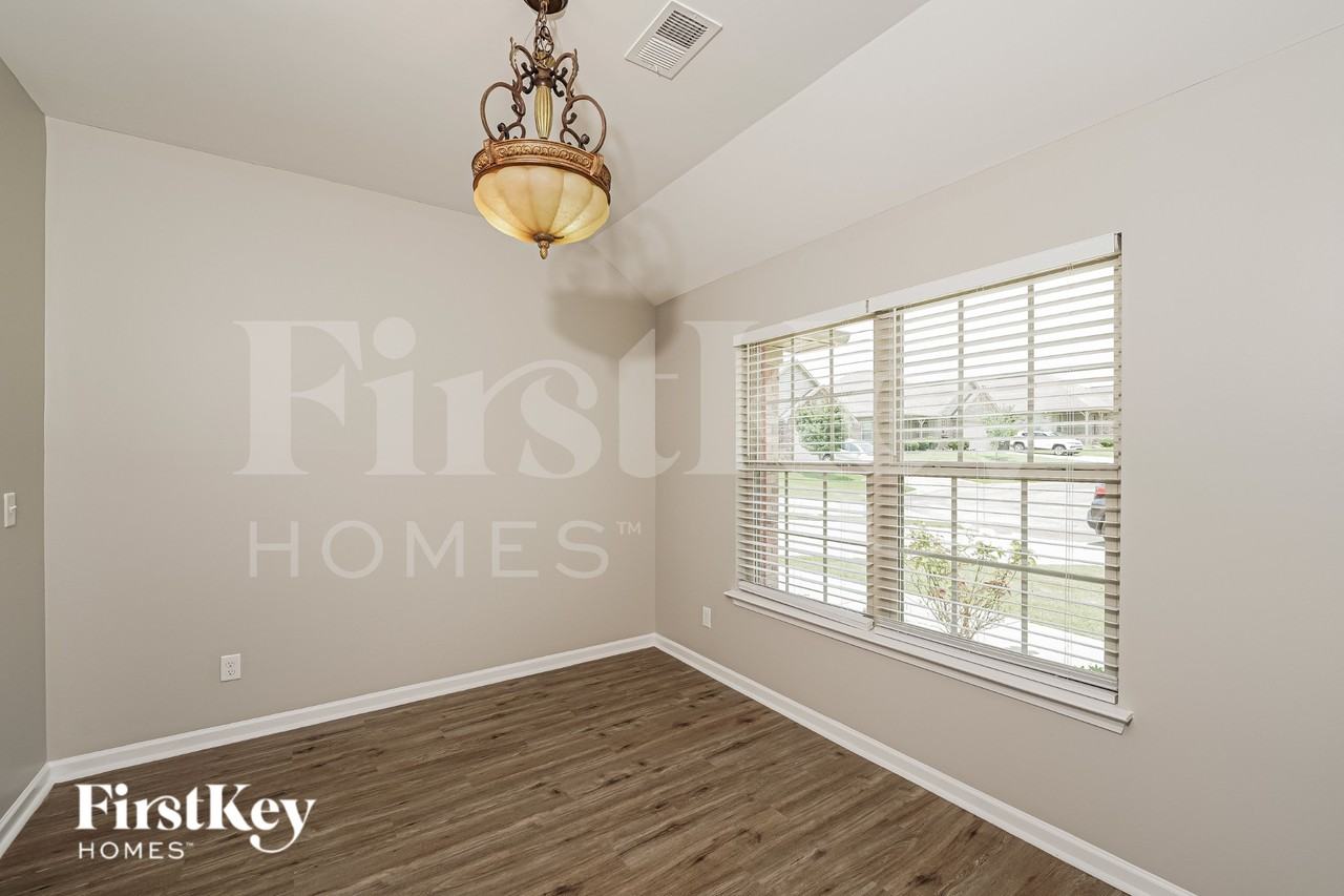 920 Alise Cir - Photo 6 of 19