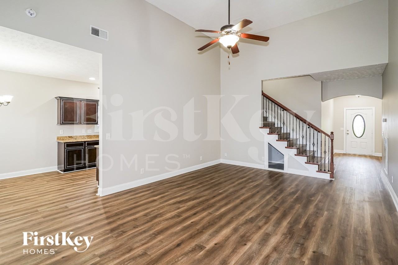 848 Cherry Blossom Ln - Photo 4 of 19