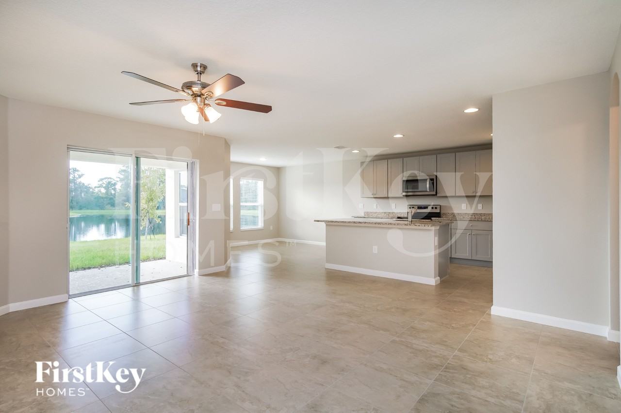 308 S Haven Ct - Photo 4 of 15
