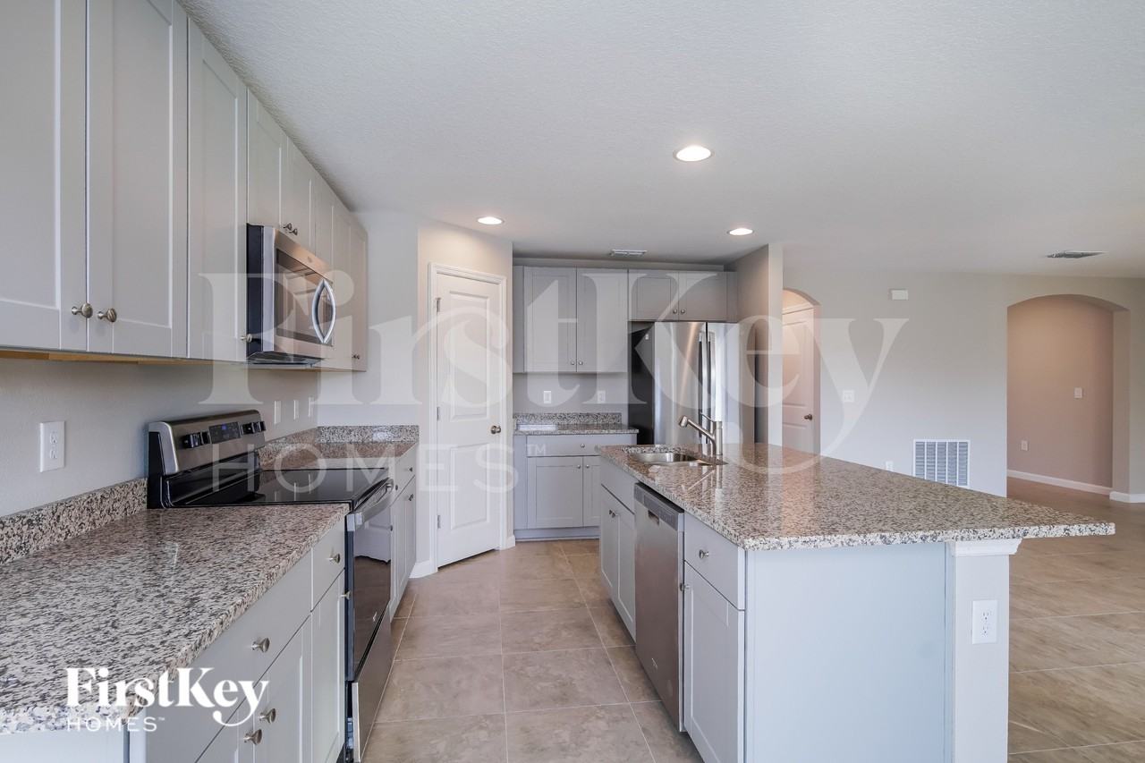 308 S Haven Ct - Photo 6 of 15