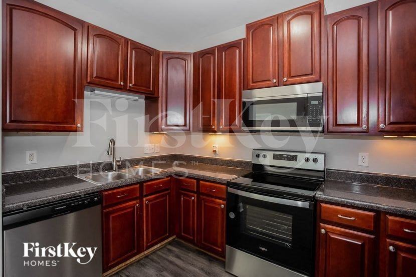 1391 Napa St Nw - Photo 5 of 15