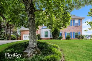 featured image of 3215 Maple Terrace Dr