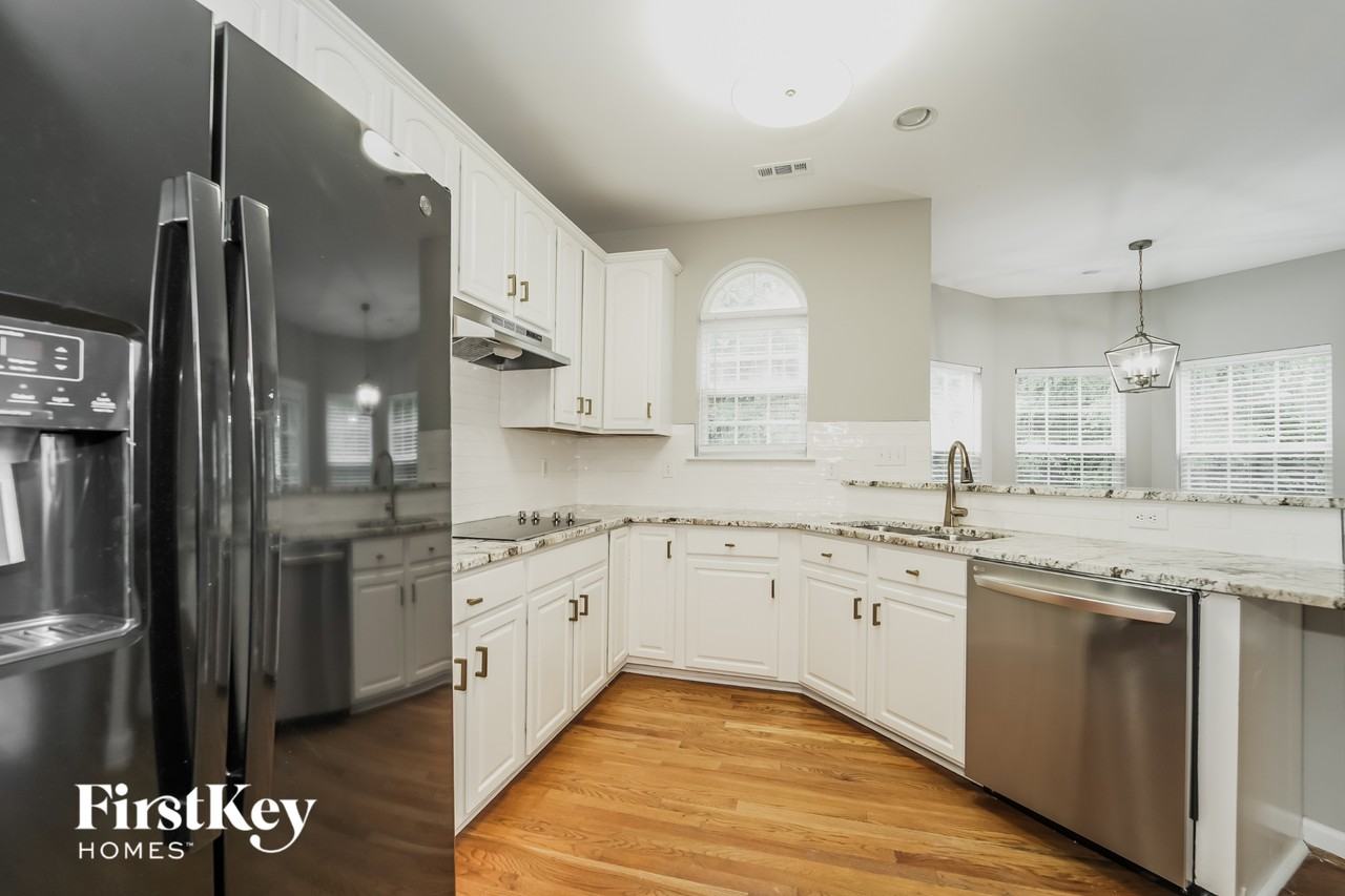 1240 Blackstone Ct Nw - Photo 5 of 15