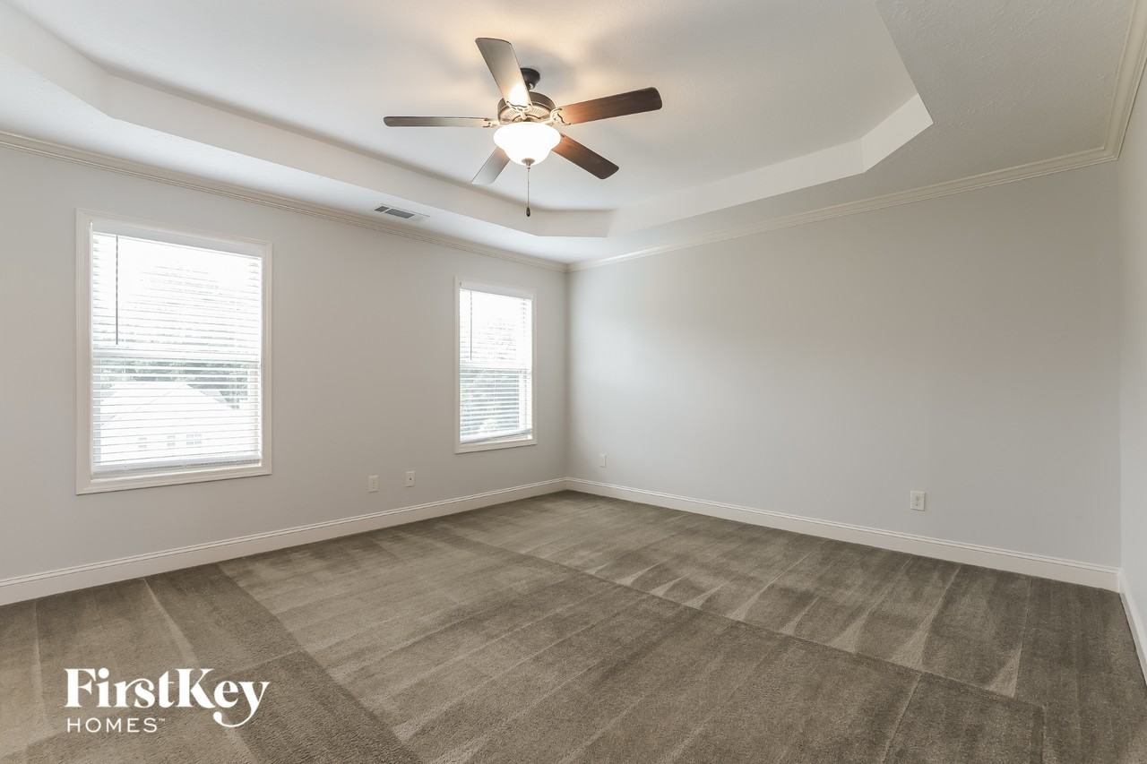 537 Cambridge Farms Dr - Photo 7 of 15