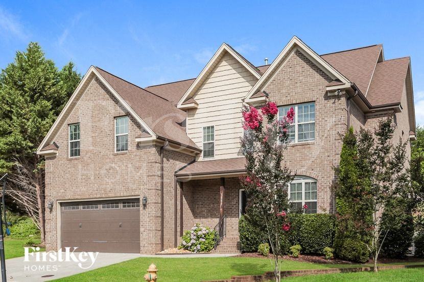3087 Cameron Village Ct - Photo 2 of 15