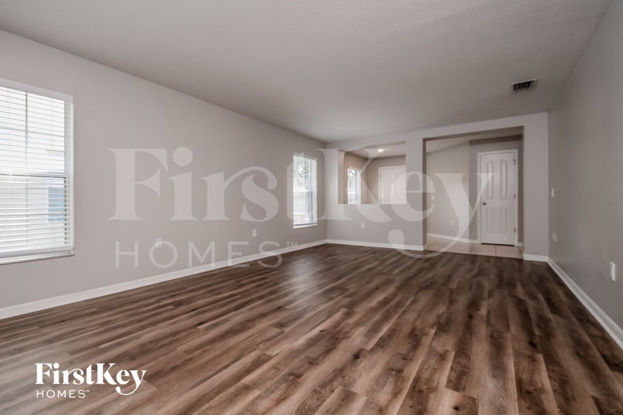 6623 Waterton Dr - Photo 3 of 16