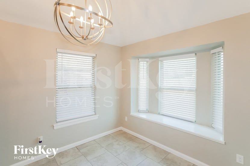 9200 Sw 48th Ter - Photo 4 of 15