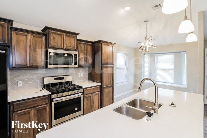 9200 Sw 48th Ter - Photo 6 of 15