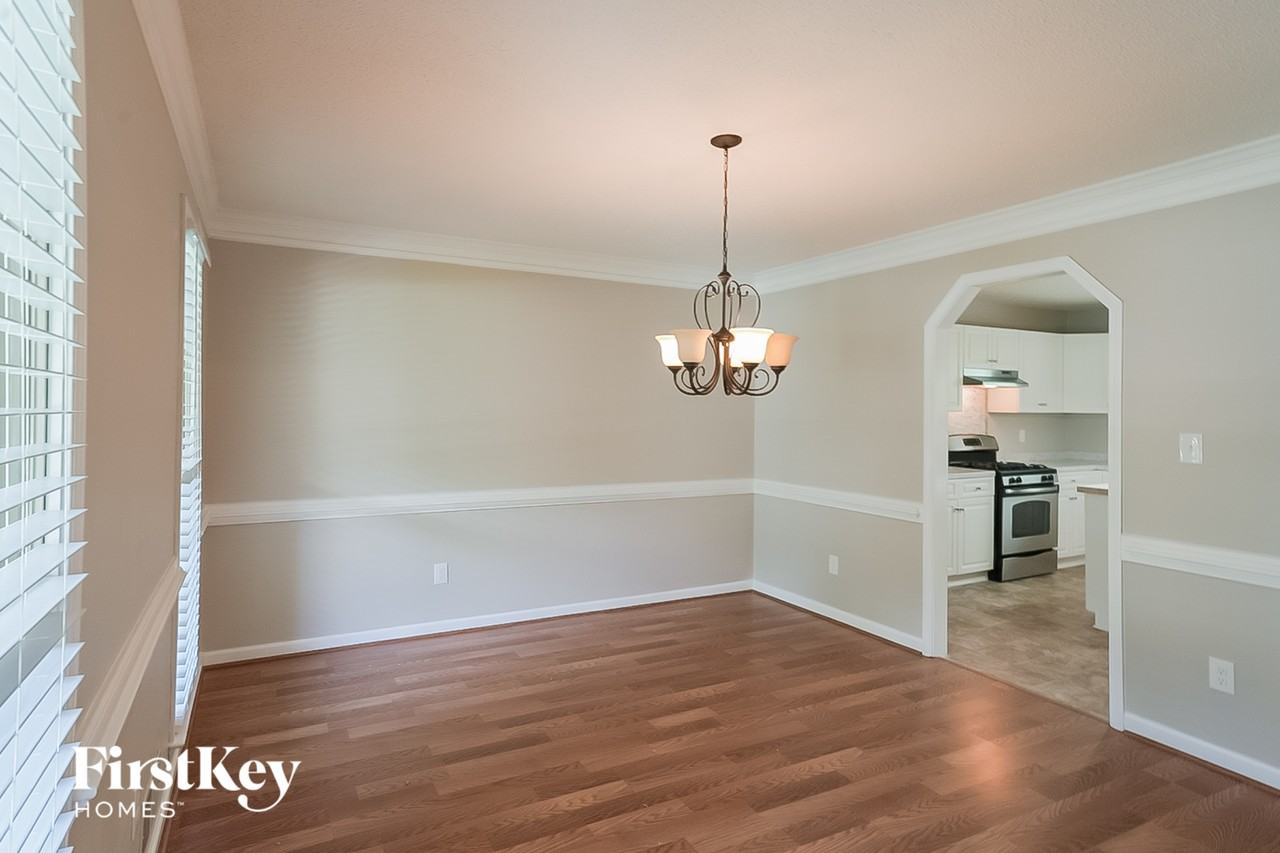 174 Somerset Ln - Photo 5 of 15