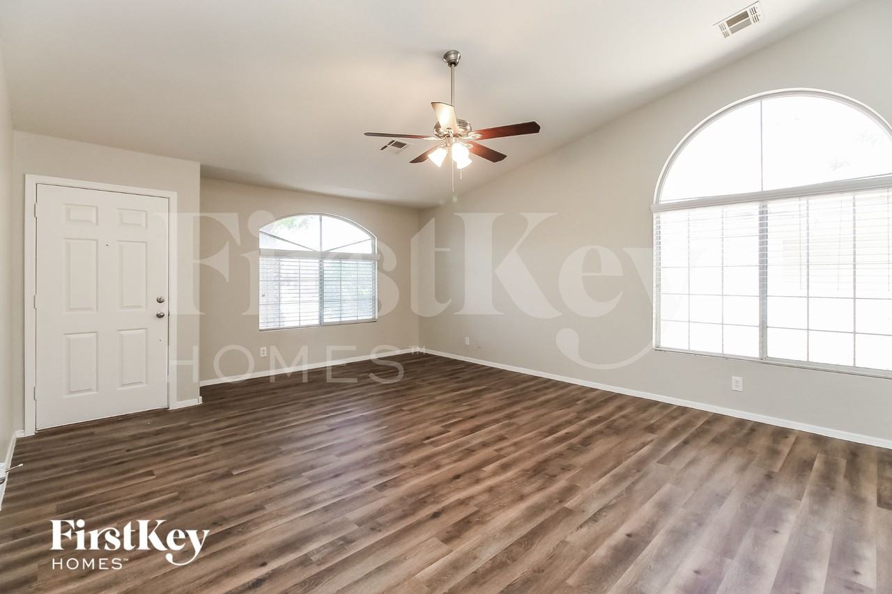 4082 E Meadow Lark Way - Photo 2 of 15