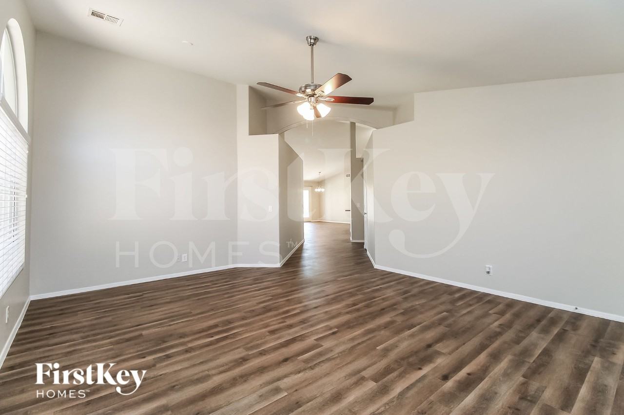 4082 E Meadow Lark Way - Photo 3 of 15