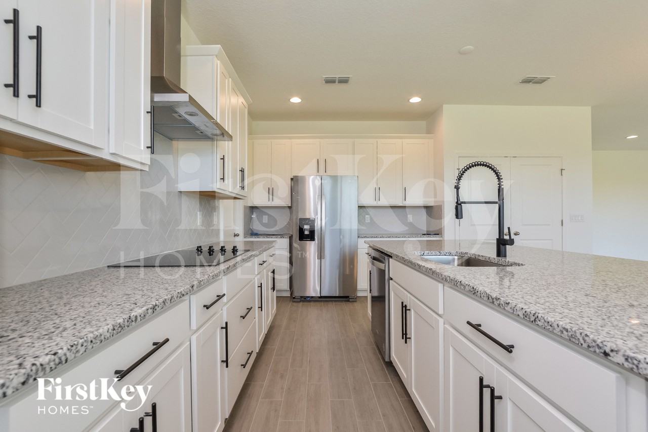 611 Avila Pl - Photo 6 of 16