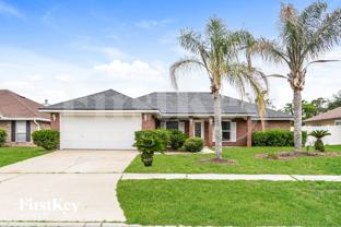 1242 Summit Oaks Dr E - Photo 1 of 1