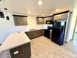 featured image of 1048 Enterprise Dr #3