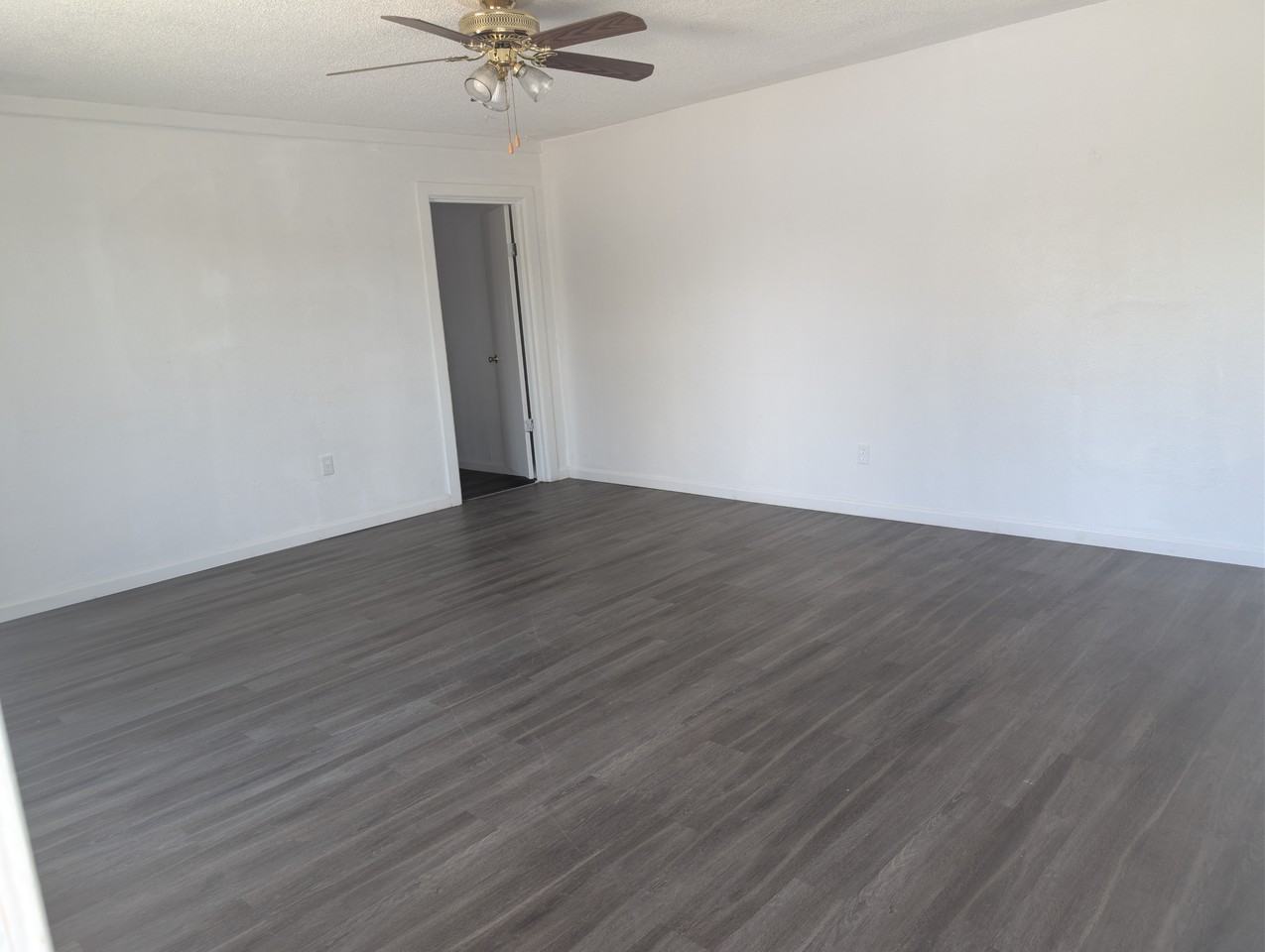 507 E Mescalero Rd #1 - Photo 3 of 21