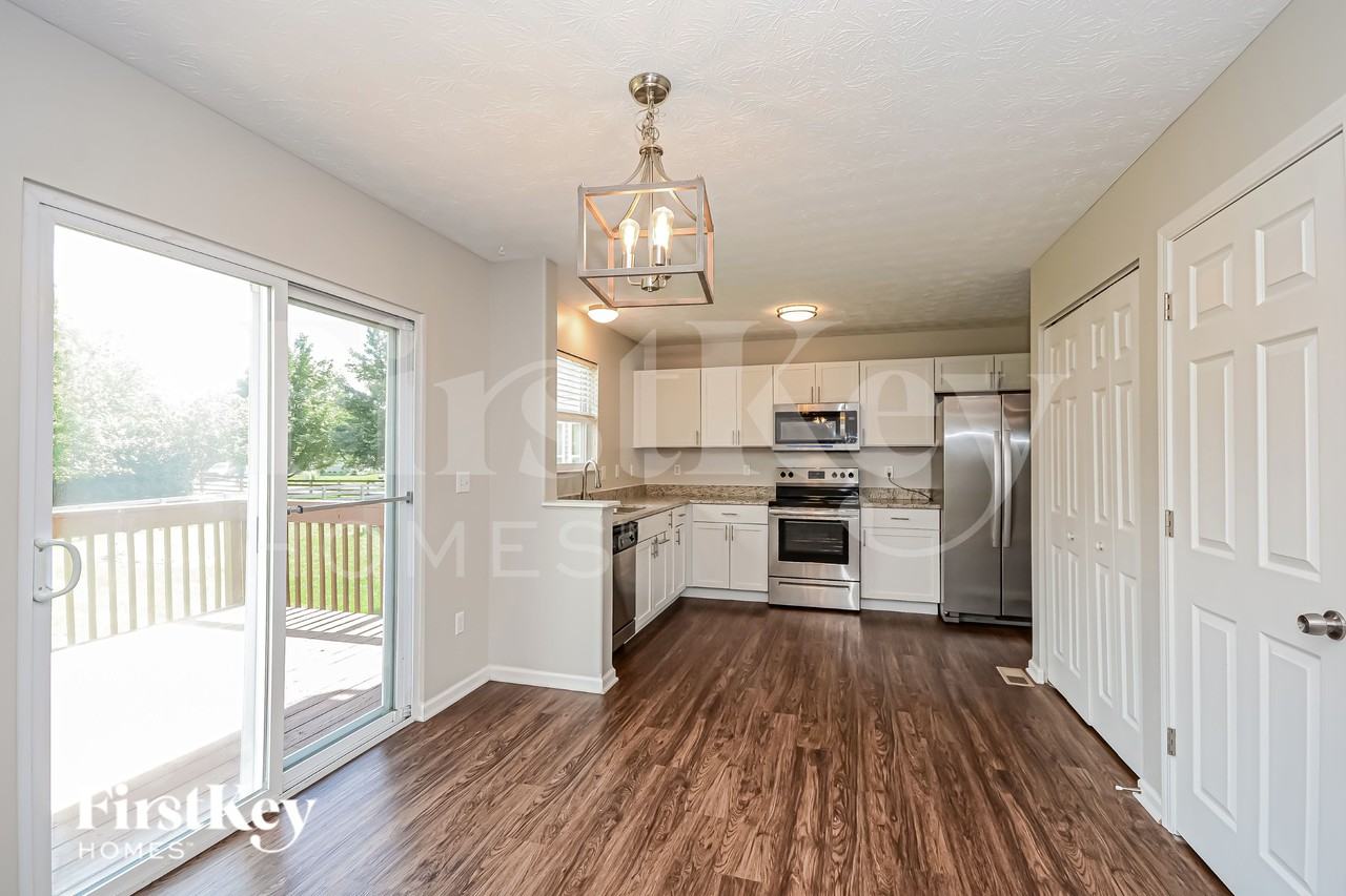 1106 Linford Cir - Photo 6 of 15