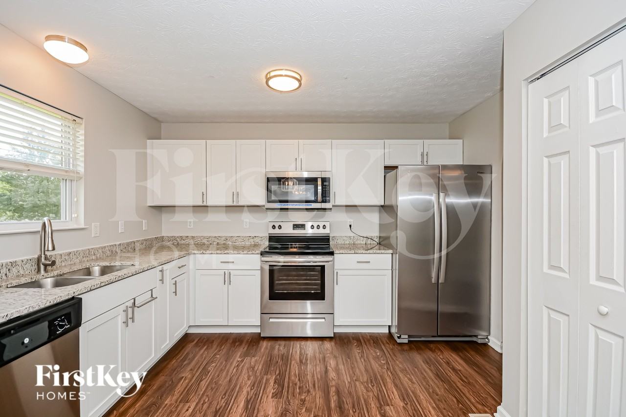 1106 Linford Cir - Photo 7 of 15