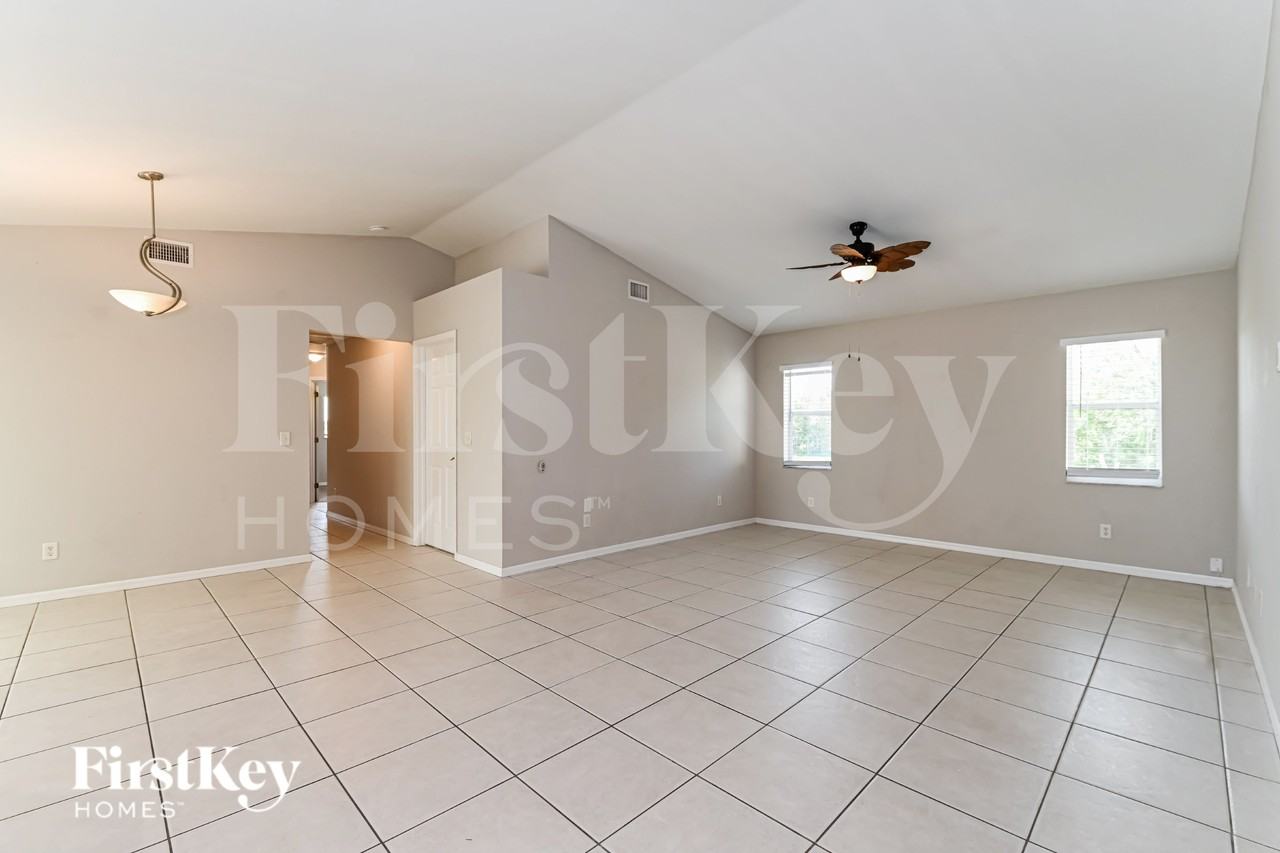 1825/1831 Nw 32Nd Place - Photo 3 of 17