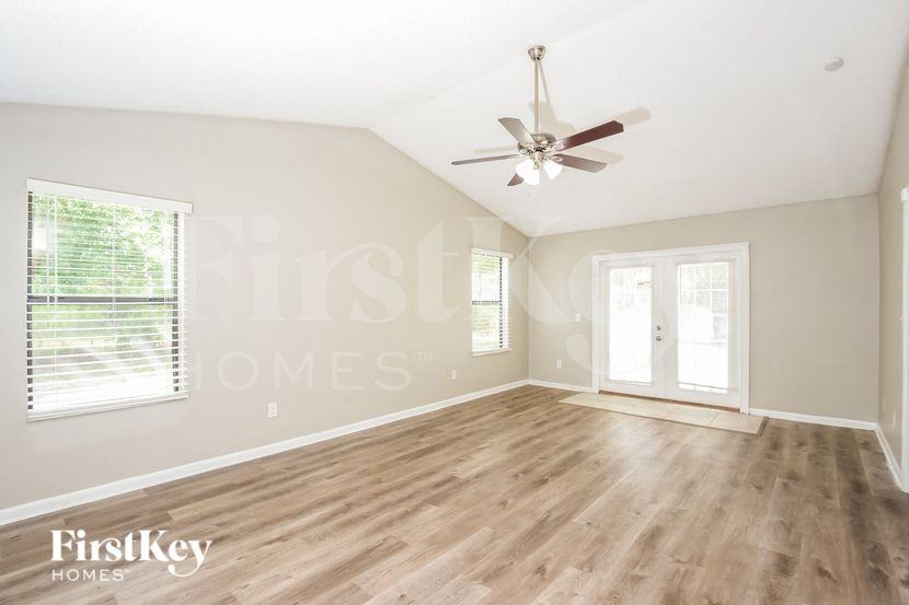 232 Rheine Rd Nw - Photo 3 of 16