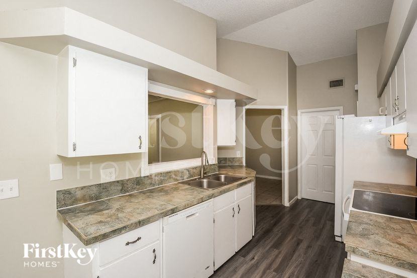 232 Rheine Rd Nw - Photo 7 of 16