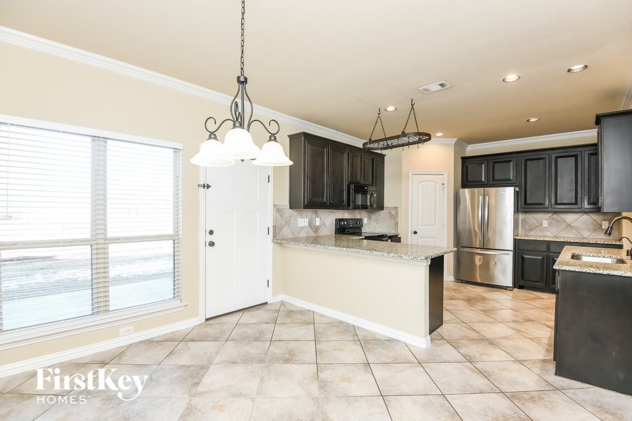7428 Durness Dr - Photo 6 of 15