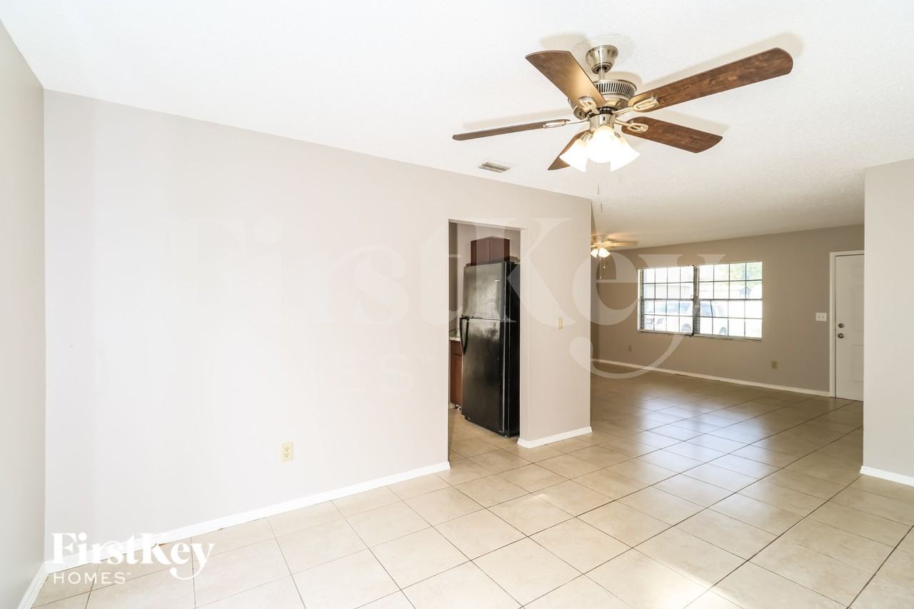 814 Yacolt Rd Se - Photo 5 of 20
