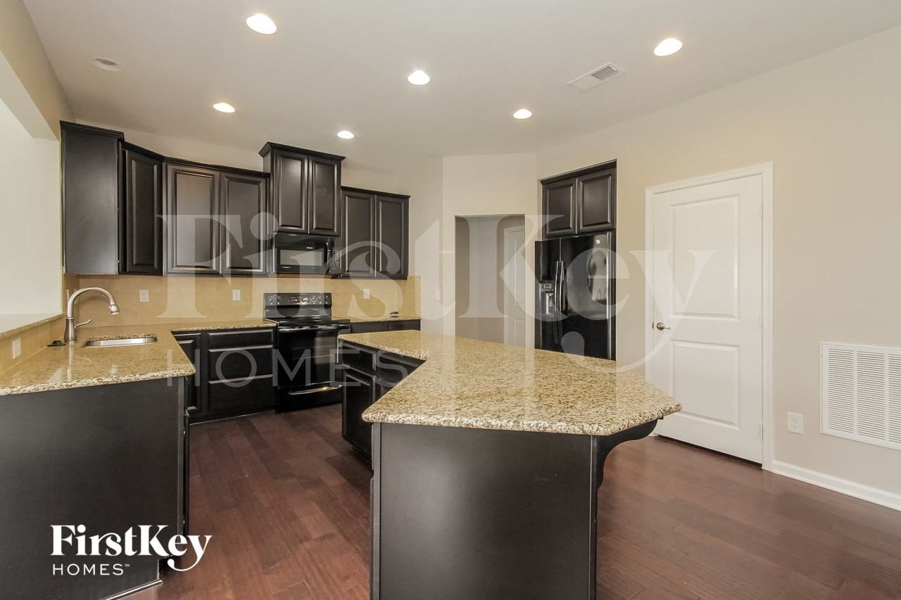124 Alborn Dr - Photo 7 of 15