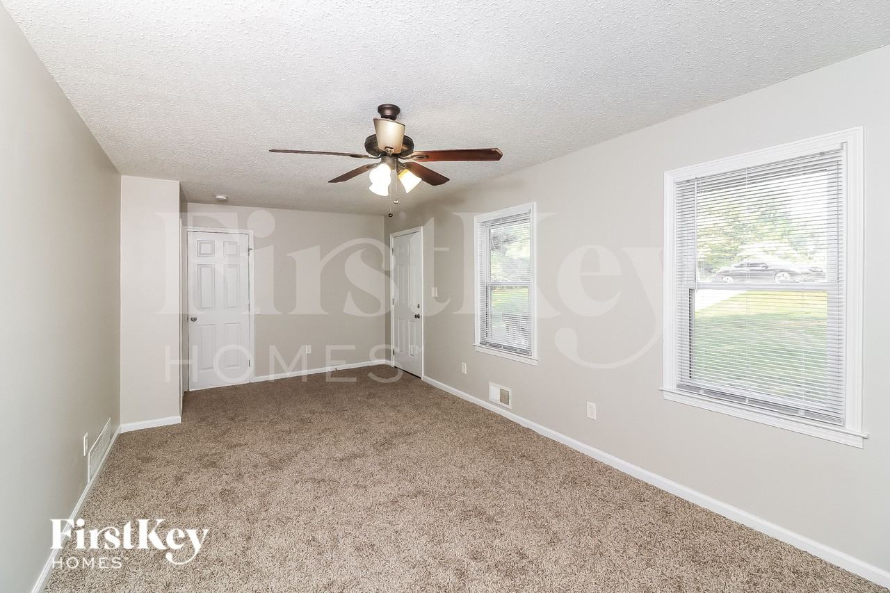 4007 Wells Cir - Photo 3 of 16