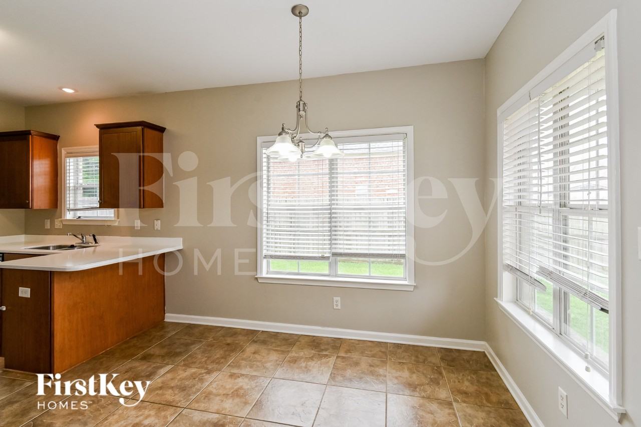 6345 Renwood Loop - Photo 4 of 16