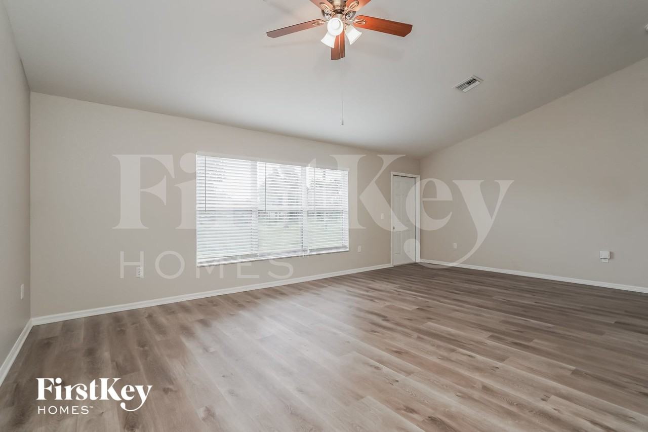 250 North Ave - Photo 2 of 15