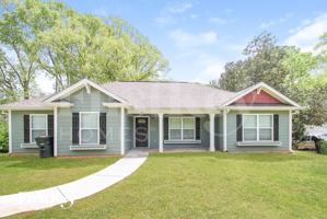 featured image of 1805 Seayes Rd