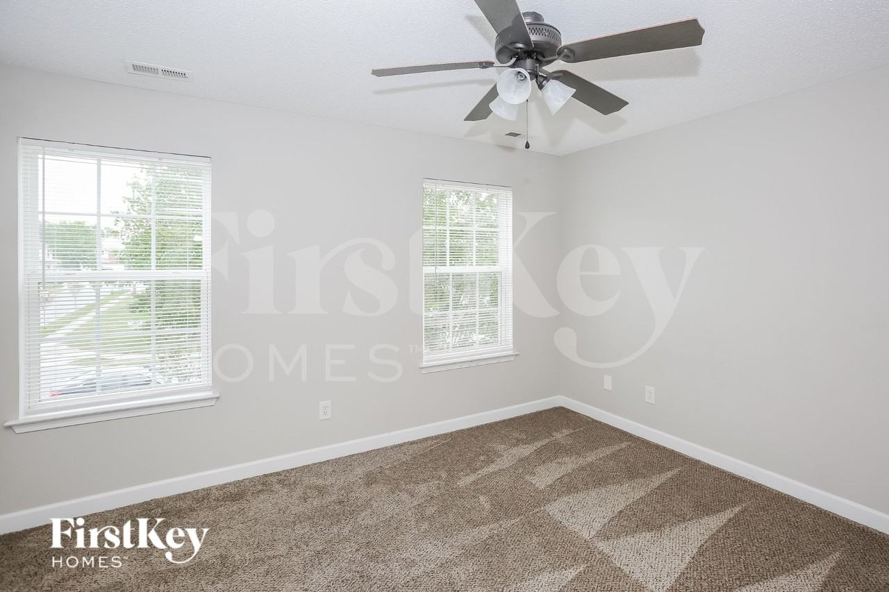 9143 Simonton Dr - Photo 7 of 16