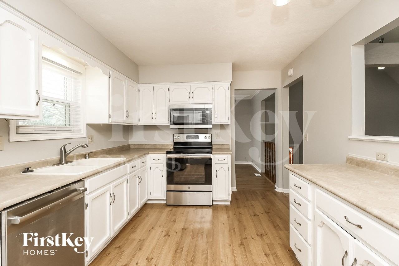 10126 N Wyandotte St - Photo 6 of 15