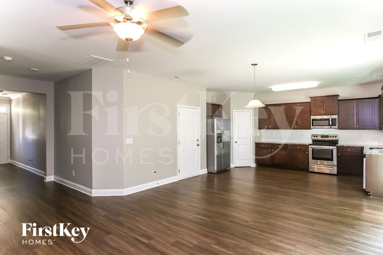 9520 Blue Knoll Ct - Photo 4 of 16